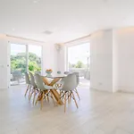 Spacious With Pool, Hot Tub And Large Garden Villa *