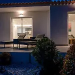 Villa Spacious With Pool, Hot Tub And Large Garden