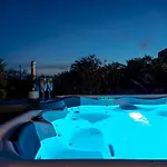 Spacious With Pool, Hot Tub And Large Garden * Luz