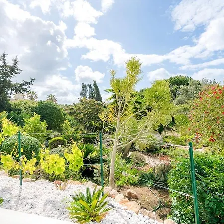 Villa Spacious With Pool, Hot Tub And Large Garden Luz