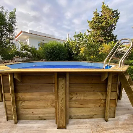 Villa Spacious With Pool, Hot Tub And Large Garden *